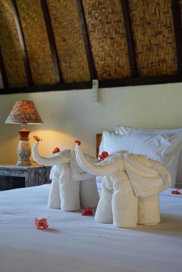 Copacabana Gili Air Hotel Mataram Exterior foto