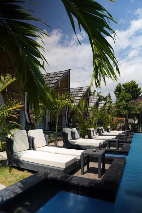 Copacabana Gili Air Hotel Mataram Exterior foto