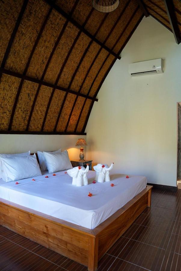 Copacabana Gili Air Hotel Mataram Exterior foto